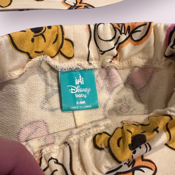 NWT Disney Baby Winnie The Pooh All Over Print Summer Outfit Size 3-6 Months - Picture 4 of 10